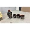 Image 4 : Gekkeikan Genzo Tokkuri Set – Japanese Sake w/ Porcelain Tokkuri and 3 Cups