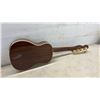 Image 6 : Fender Special Edition Ukulele w/ Padded Gig Bag, Strap, String Winder and Accessories