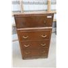 Image 1 : 4-Drawer Dresser, 50" x 32" x 18"