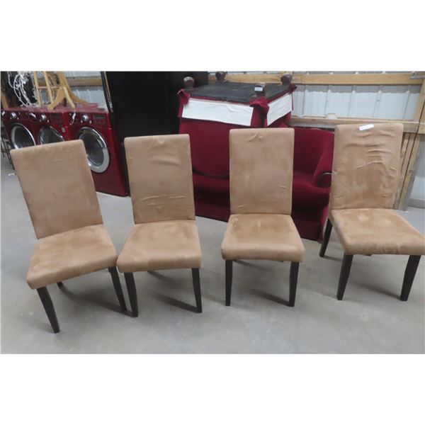 4 Matching Dining Room Chairs
