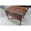 Image 3 : 2 End Tables 21" x 28" x 20"