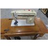 Image 3 : Singer Electric Cabinet Sewing Machine w/ Stool