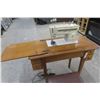 Image 6 : Singer Electric Cabinet Sewing Machine w/ Stool