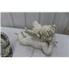 Image 7 : 3 Plastic Yard Ornaments, First Kiss & Angels, Largest 18"