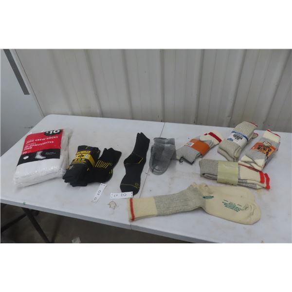 36 Pairs of Socks, Regular and Extra Warm