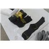 Image 4 : 36 Pairs of Socks, Regular and Extra Warm