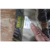 Image 9 : Realtree XXL Plaid Fleece Jacket, Yukon Gear Medium Insulated Camo Pants, and More