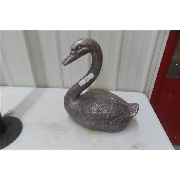 Swan Ornament, 18"