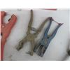 Image 5 : Ring Castration Tool and 6 Cattle Taggers