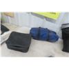 Image 6 : 2 x 7.5 lb Dumbbells w/ Carry Case and Insulated Water Bottle