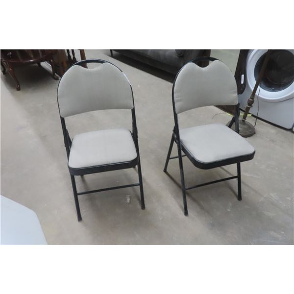 2 Folding Chairs