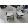 Image 1 : 2 Folding Chairs