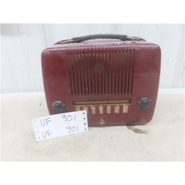 Vintage Emerson Bakelite Radio