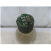 Image 3 : Quaker State 1-Quart Glass Oil Bottle and 3 Oilers