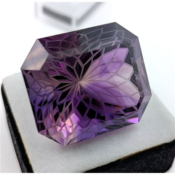 195.55 ct Certified Collectors - Amethyst gemstone Uruguay ($29,333 Appraisal)
