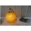 Image 1 : 1960s MCM Spaghetti Swag Lamp w/ Star Graphics, Gold, Yellow, and Green