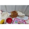 Image 6 : Vintage Children's Cookware Toys – Muppet Apron, Toaster +