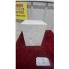 Image 4 : Miele Novotronic Sales Man Sample Front-Loading Washing Machine with Digital Display and Program