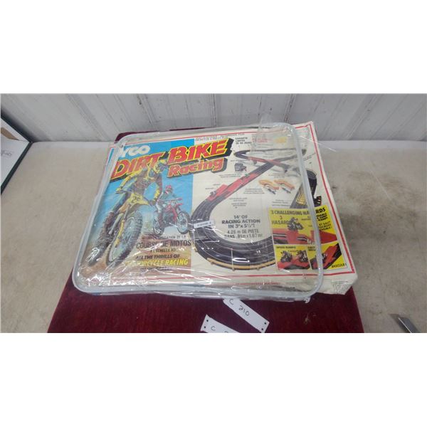 Tyco Dirt Bike Racing Ho Scale Electric Slot Car Track Set, 14' of Track Not Sure if Complete