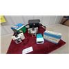 Image 1 : Polaroid Land Camera Big Swinger 3000, Swinger Camera, Argus Pre-Viewer Iv Slide Viewer