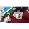 Image 3 : Polaroid Land Camera Big Swinger 3000, Swinger Camera, Argus Pre-Viewer Iv Slide Viewer