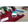 Image 4 : Polaroid Land Camera Big Swinger 3000, Swinger Camera, Argus Pre-Viewer Iv Slide Viewer