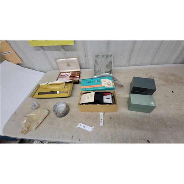 Philips Electric Knife, Steak Knife Set, Shuf-L-Card Shuffler, Onyx Ashtray, Granite Container