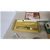 Image 3 : Philips Electric Knife, Steak Knife Set, Shuf-L-Card Shuffler, Onyx Ashtray, Granite Container