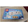 Image 4 : LEGO Sports 65182 Slammer Stadium NHL Hockey Set, 275 Pcs, Ages 7-12