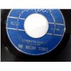 Image 4 : Collection of 45 RPM Vinyl Records, Various Labels Including Capitol, ATCO, Decca, WEA