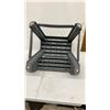 Image 3 : Grey Plastic 2-step Stool with Non-Slip Treads and Reinforced Base