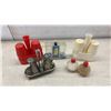 Image 6 : Collection of Vintage Salt and Pepper Shakers, Various Styles and Materials