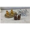 Image 7 : Collection of Vintage Salt and Pepper Shakers, Various Styles and Materials