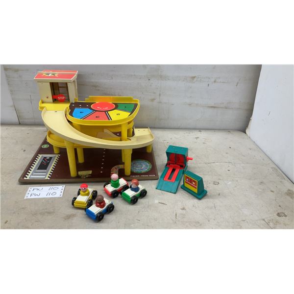 Fisher-Price Little People Play Family Parking Garage with Cars and Figures