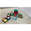 Image 2 : Fisher-Price Little People Play Family Parking Garage with Cars and Figures