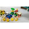 Image 5 : Fisher-Price Little People Airport Playset with Airplane, Vehicles & Figures