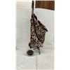 Image 2 : Giraffe Print Folding Shopping Trolley Cart with Two Wheels and Black Handle