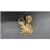 Image 7 : Vintage Costume Jewelry Lot: Cameo Choker, Leather Bluebird Brooches, Avon Floral Brooch Set
