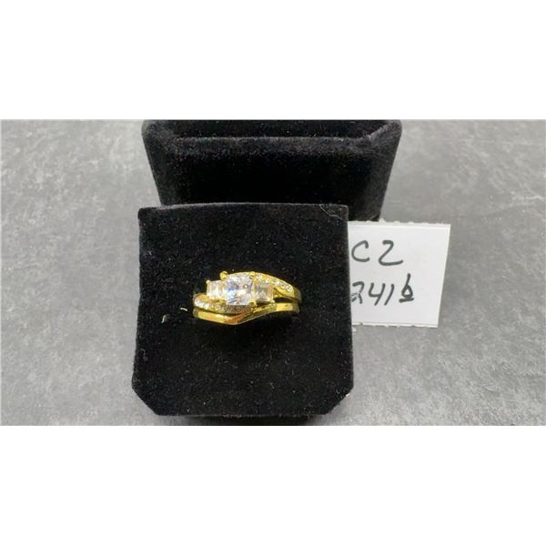 New 14K Gold Plated 1.0ct Princess Cut Simulated Diamond (CZ) Trinity Ring Set - Size 8.5