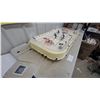 Image 4 : Stiga NHL Stanley Cup Rod Table Hockey Game