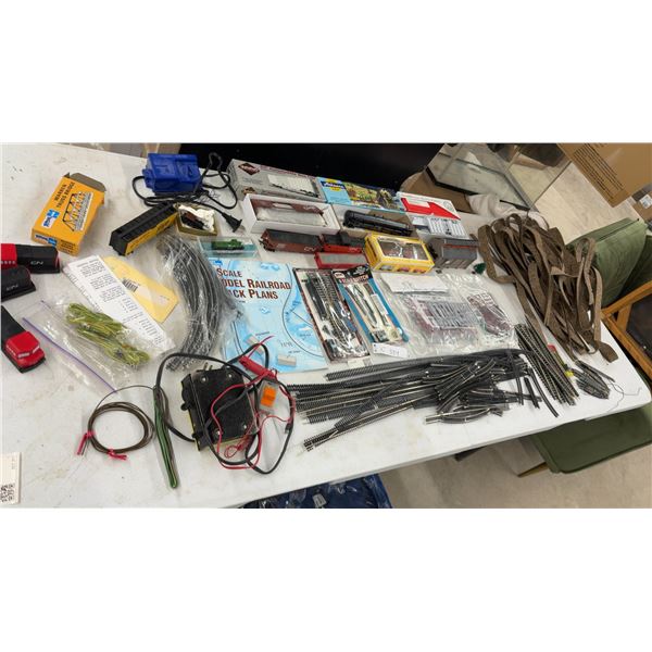 Ho Scale Model Railroad Lot: Track, Switches, Rolling Stock, Building Kits, Power Supply, Cork