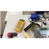 Image 8 : Ho Scale Model Railroad Lot: Track, Switches, Rolling Stock, Building Kits, Power Supply, Cork