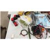 Image 9 : Ho Scale Model Railroad Lot: Track, Switches, Rolling Stock, Building Kits, Power Supply, Cork