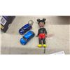 Image 9 : Vintage Toy Lot: Police Clown Figure, Star Wars Yoda Figure, Hula Doll, Mailbox Bank, Porky Pig Mug