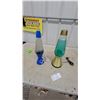 Image 1 : Pair of Lava Lamps - Blue/Grey and Gold/Green/Teal