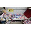 Image 6 : Vintage Sports Pennant Collection - MLB & NFL Teams Including Mets, Cubs, Dodgers, Browns, Lions