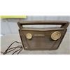 Image 2 : Motorola Vintage Portable Tube Radio with Carrying Handle, Am Band