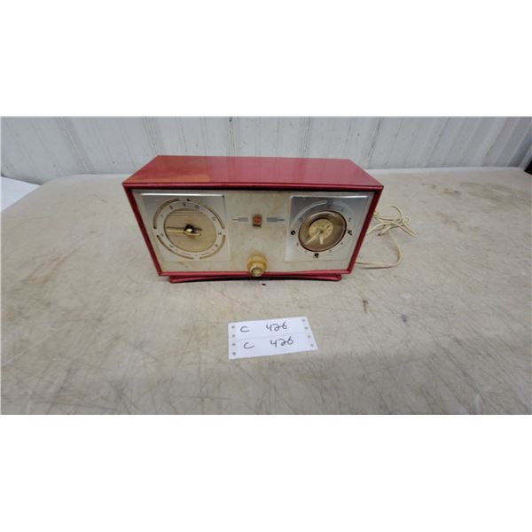 Philips Vintage Clock Radio, Red Bakelight Case, Am Dial, Analog Clock Face, Electric Cord