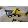 Image 5 : Little Tikes Rugged Riggz Towing Trucks, Toucan Toy, Happy Land Vertical Rotatory Flying-Car Set