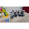 Image 6 : Little Tikes Rugged Riggz Towing Trucks, Toucan Toy, Happy Land Vertical Rotatory Flying-Car Set